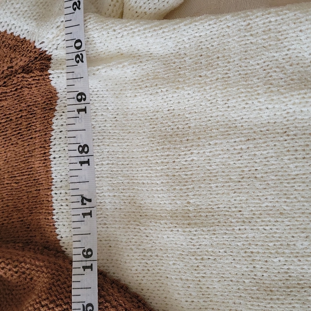 Sweater - Picture 5 of 8